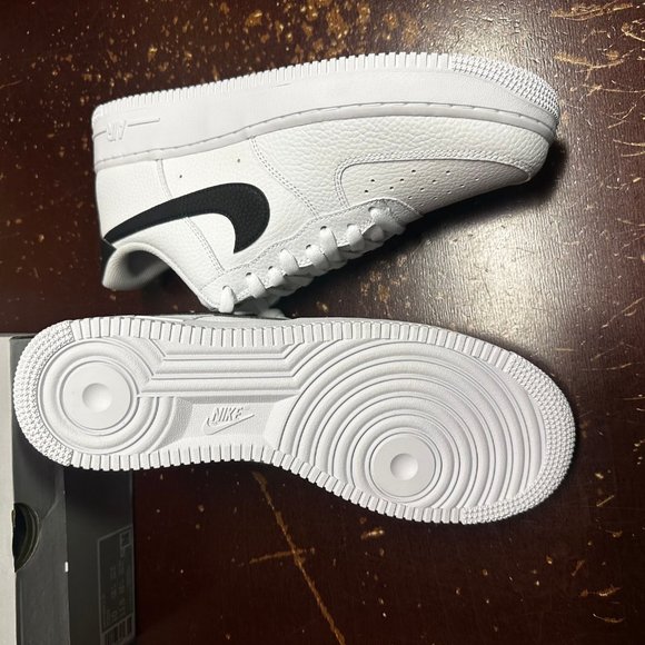 Nike Mens Black White Air Force 1 07 CT2302-100 Lace Up Athletic Sneaker Size 10 main image 5
